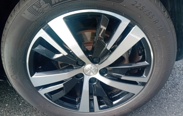 peugeot-3008-1-2-puretech-130ch-s-s-allure - 900714713