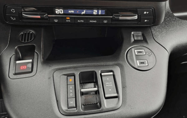 citroen-berlingo-taille-m-1-5-bluehdi-130ch-s-s-max-eat8-5-places - 900784713