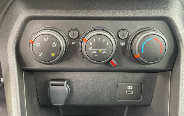 dacia-sandero-1-0-tce-90ch-stepway-expression-24 - 900884713