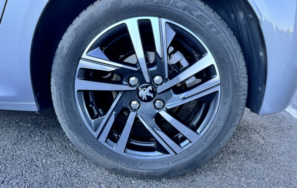 peugeot-208-1-2-puretech-100ch-s-s-allure-pack-118g - 901924713