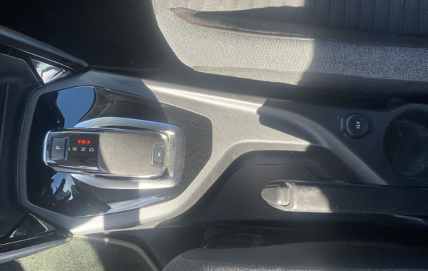 peugeot-2008-1-2-puretech-130ch-s-s-active-pack-eat8 - 902124713