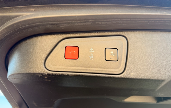 peugeot-3008-1-5-bluehdi-130ch-e6-c-allure-business-s-s-eat8 - 902574713