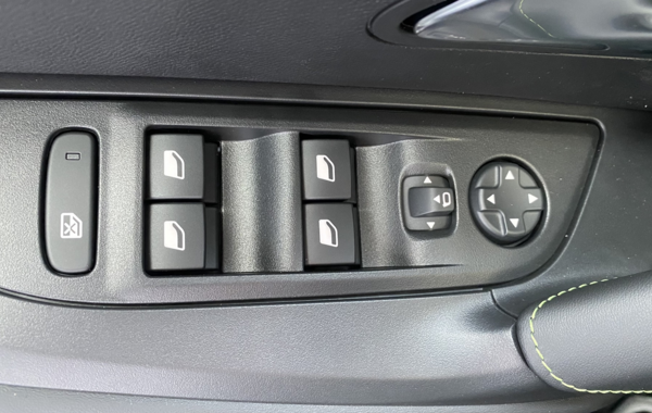 peugeot-2008-1-2-hybrid-145ch-gt-e-dcs6 - 903184713