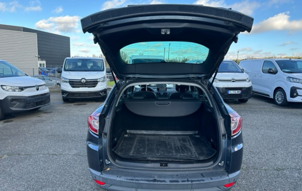 renault-megane-iii-estate-1-6-dci-130ch-energy-bose-euro6-2015 - 904134713