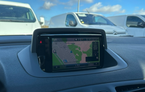 renault-megane-iii-estate-1-6-dci-130ch-energy-bose-euro6-2015 - 904134713