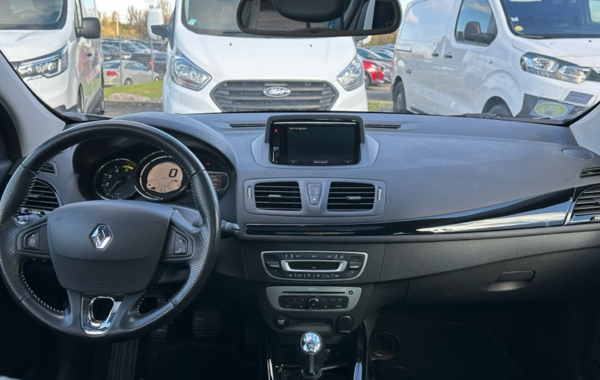 renault-megane-iii-estate-1-6-dci-130ch-energy-bose-euro6-2015 - 904134713