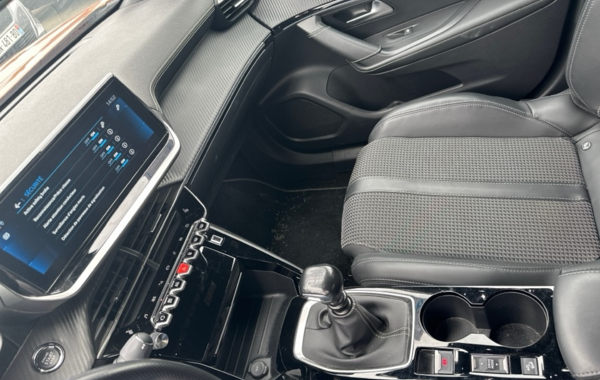 peugeot-2008-1-2-puretech-130ch-s-s-gt - 904234713