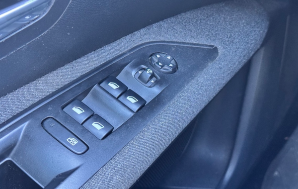 peugeot-3008-1-2-puretech-130ch-active-business-s-s-eat6 - 904414713