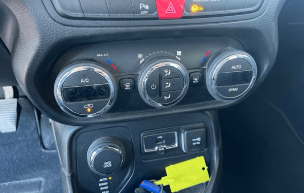 jeep-renegade-2-0-multijet-s-s-120ch-longitude-4x4 - 904444713