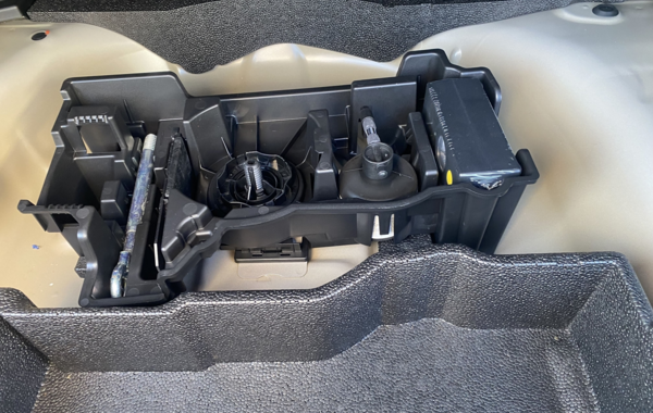 peugeot-2008-1-2-puretech-130ch-s-s-gt-eat8 - 904554713