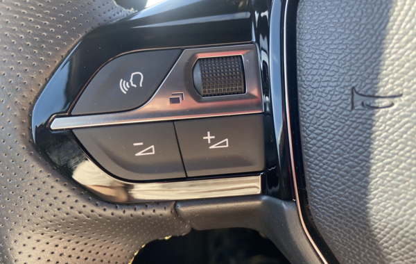 peugeot-2008-1-2-puretech-130ch-s-s-gt-eat8 - 904554713