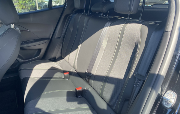 peugeot-2008-1-2-puretech-130ch-s-s-gt-eat8 - 904564713