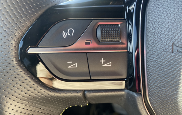 peugeot-2008-1-2-puretech-130ch-s-s-gt-eat8 - 904564713