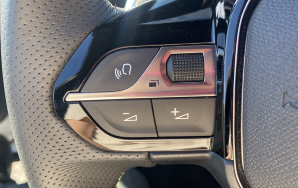 peugeot-2008-1-2-puretech-130ch-s-s-gt-eat8 - 904624713