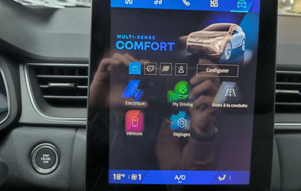 renault-symbioz-1-8-e-tech-full-hybrid-160ch-techno-26 - 904804713