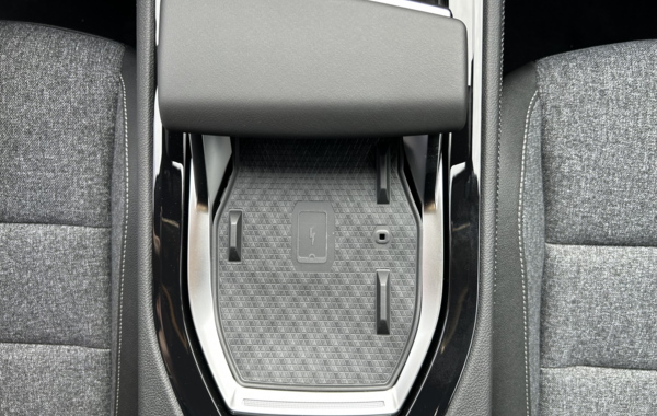 renault-austral-1-2-e-tech-full-hybrid-200ch-techno-25 - 905884713