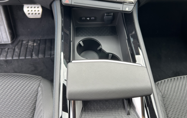 renault-austral-1-2-e-tech-full-hybrid-200ch-techno-25 - 905924713