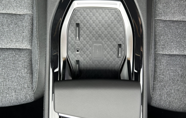 renault-austral-1-2-e-tech-full-hybrid-200ch-techno-25 - 905934713