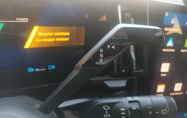 renault-austral-1-2-e-tech-full-hybrid-200ch-techno-25 - 905954713