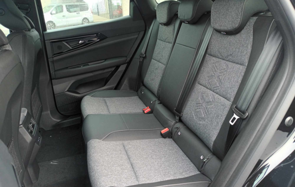 renault-austral-1-2-e-tech-full-hybrid-200ch-evolution-25 - 906054713