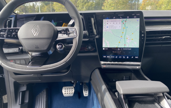 renault-rafale-1-2-e-tech-hyper-hybrid-300ch-atelier-alpine-4x4-25 - 906074713