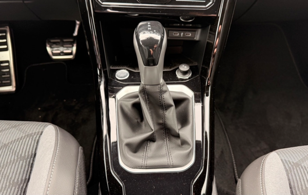 volkswagen-t-roc-2-0-tdi-150ch-r-line-dsg7 - 907124713