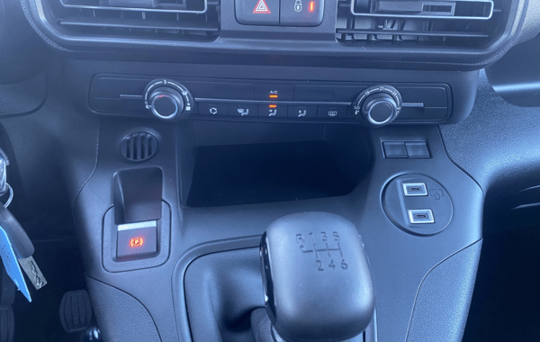 citroen-berlingo-taille-m-1-5-bluehdi-130ch-s-s-plus-5-places - 907464713