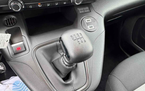 citroen-berlingo-taille-m-1-5-bluehdi-130ch-s-s-plus-5-places - 907544713