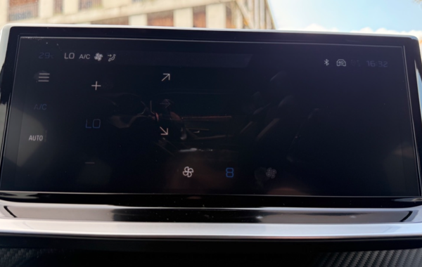 peugeot-2008-1-2-hybrid-145ch-gt-e-dcs6 - 908784713