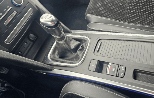 renault-megane-iv-estate-1-3-tce-160ch-fap-intens - 909694713