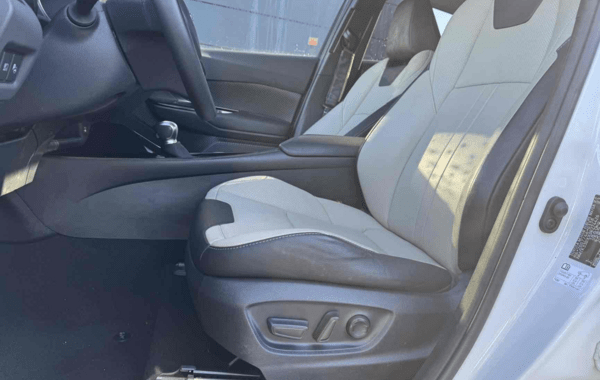 toyota-c-hr-122h-collection-2wd-e-cvt-my22 - 910324713