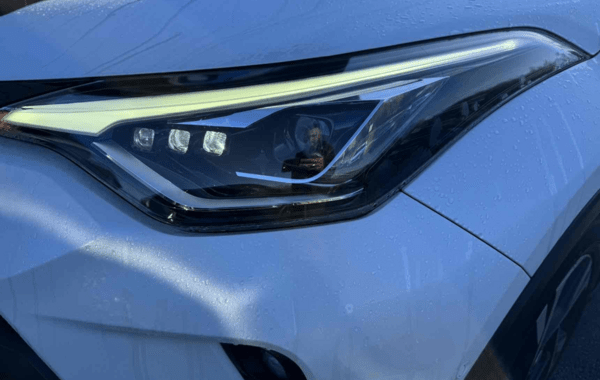 toyota-c-hr-122h-collection-2wd-e-cvt-my22 - 910324713