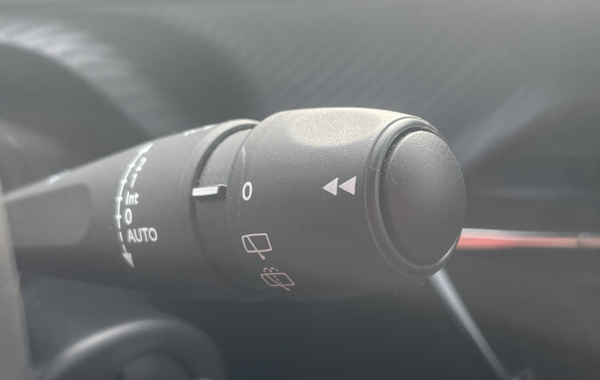 peugeot-2008-1-2-puretech-130ch-s-s-allure-eat8 - 910394713