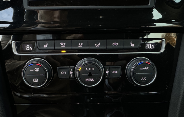 volkswagen-golf-vii-1-4-tsi-125ch-bluemotion-technology-confortline-5p - 911444713