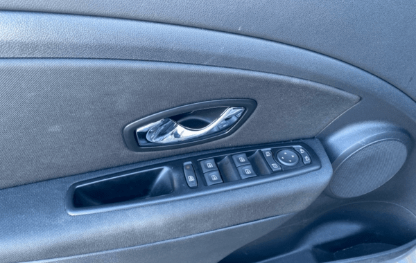 renault-megane-iii-1-2-tce-115ch-energy-limited-eco2-2015 - 911924713