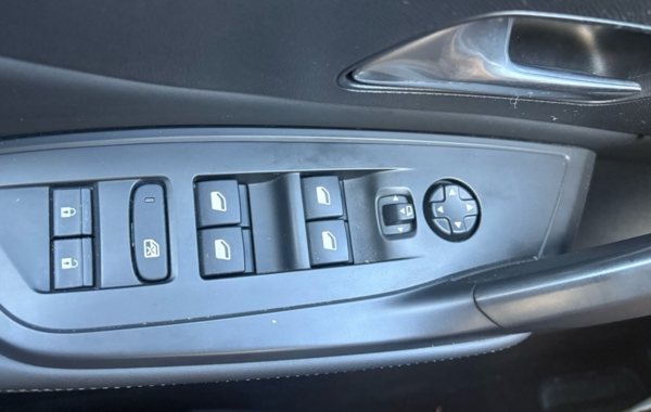 peugeot-308-1-5-bluehdi-130ch-s-s-allure - 912174713