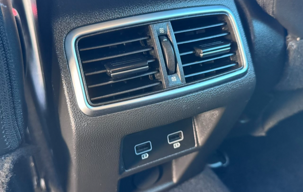 renault-megane-iv-estate-1-3-tce-140ch-techno-edc-23 - 913084713