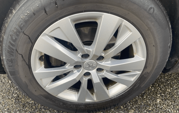 peugeot-3008-1-2-puretech-130ch-e6-c-active-s-s-eat8 - 913574713