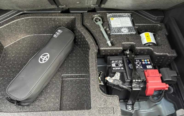 toyota-corolla-184h-collection-my22 - 913584713