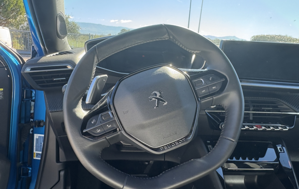 peugeot-2008-1-2-puretech-130ch-s-s-allure-pack-eat8 - 913714713