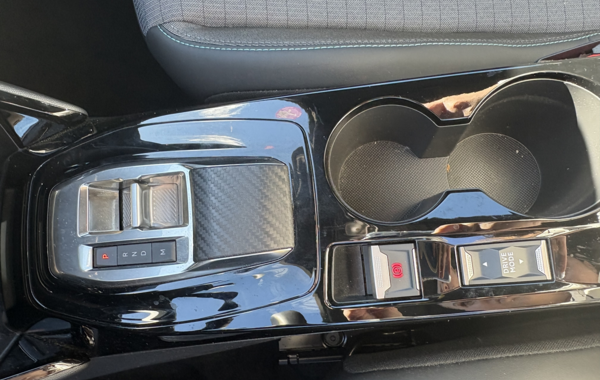 peugeot-2008-1-2-puretech-130ch-s-s-allure-pack-eat8 - 913714713