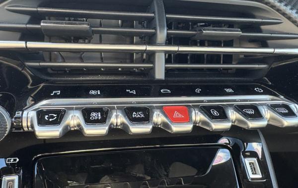 peugeot-2008-1-2-puretech-130ch-s-s-allure-pack-eat8 - 913714713