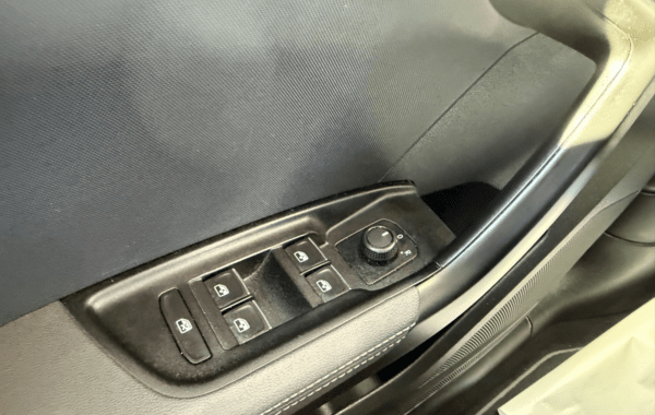 audi-a1-sportback-25-tfsi-95ch - 913884713