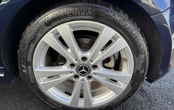 mercedes-classe-a-200-d-sensation-7g-dct - 915074713