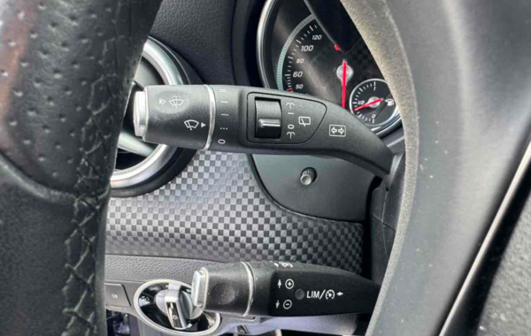 mercedes-classe-a-200-d-sensation-7g-dct - 915074713