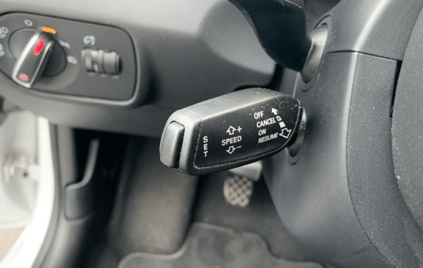 audi-a1-sportback-1-0-tfsi-95ch-ultra-s-line - 915094713