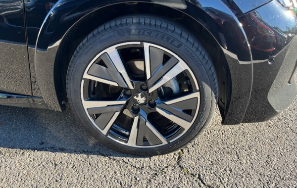 peugeot-208-1-2-puretech-100ch-s-s-gt-eat8 - 915174713