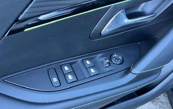 peugeot-208-1-2-puretech-100ch-s-s-gt-eat8 - 915174713