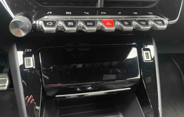 peugeot-2008-1-5-bluehdi-130ch-s-s-gt-eat8-125g - 916124713