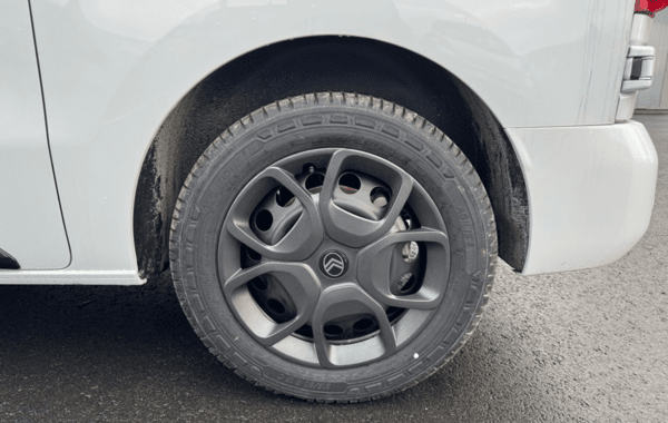 citroen-jumpy-fg-m-2-0-bluehdi-180ch-s-s-eat8 - 916354713